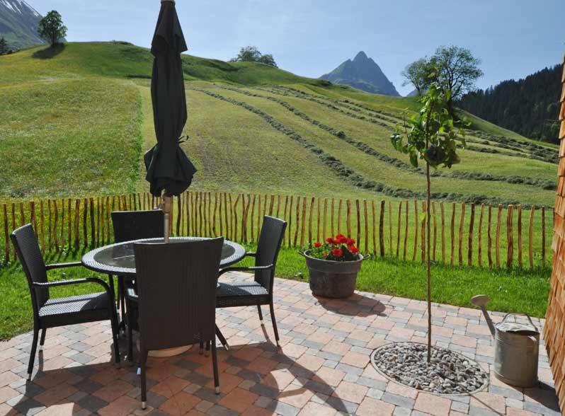 Apartamento Haus Rose Schröcken Exterior foto