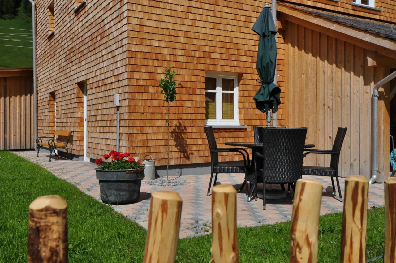 Apartamento Haus Rose Schröcken Exterior foto